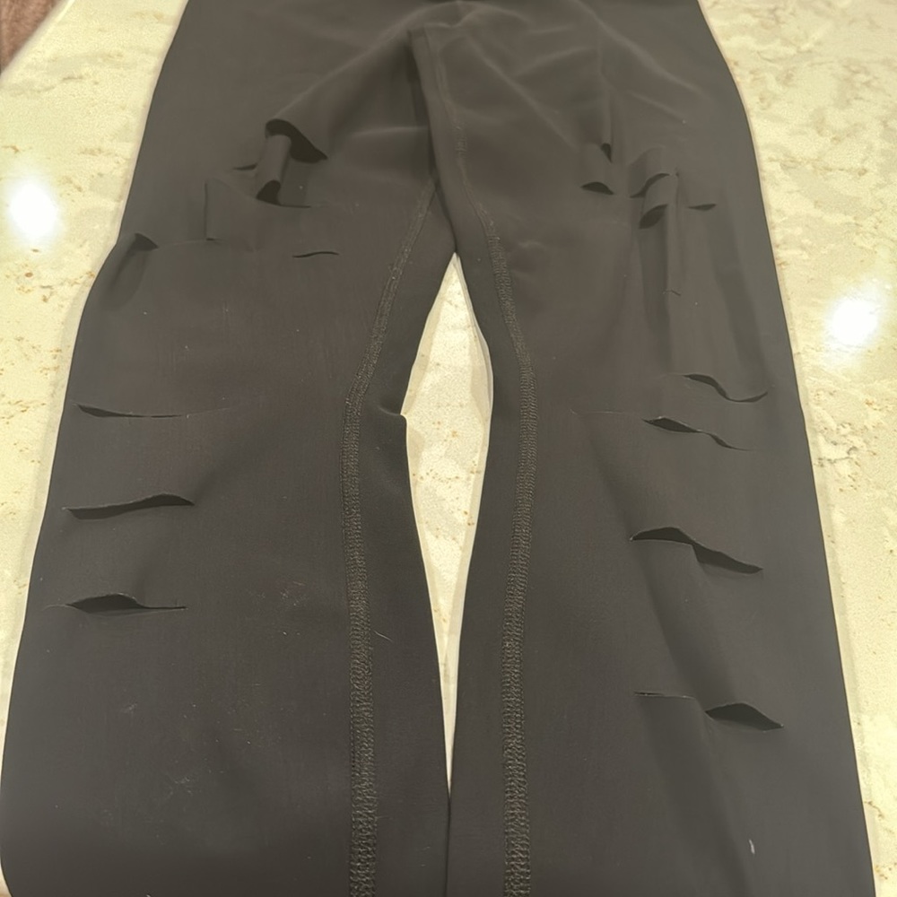 Alo 7/8 Ripped Warrior - Picture 3 of 3